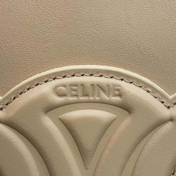 CELINE Small Bucket Cuir Triomphe Leather Shoulder Bag - Picture 10 of 16